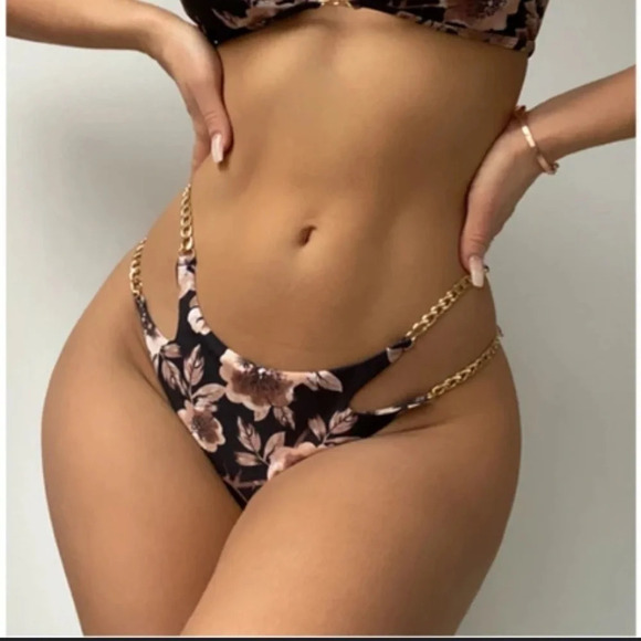 Women’s Floral Print Chain Link Bikini Swimwear S Black Pink Rose Two Piece 2024 - Picture 2 of 10